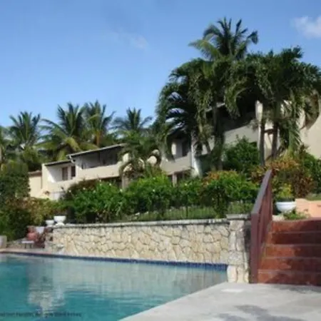 Attractive 2-Bed Apartment Stunning Sea View
